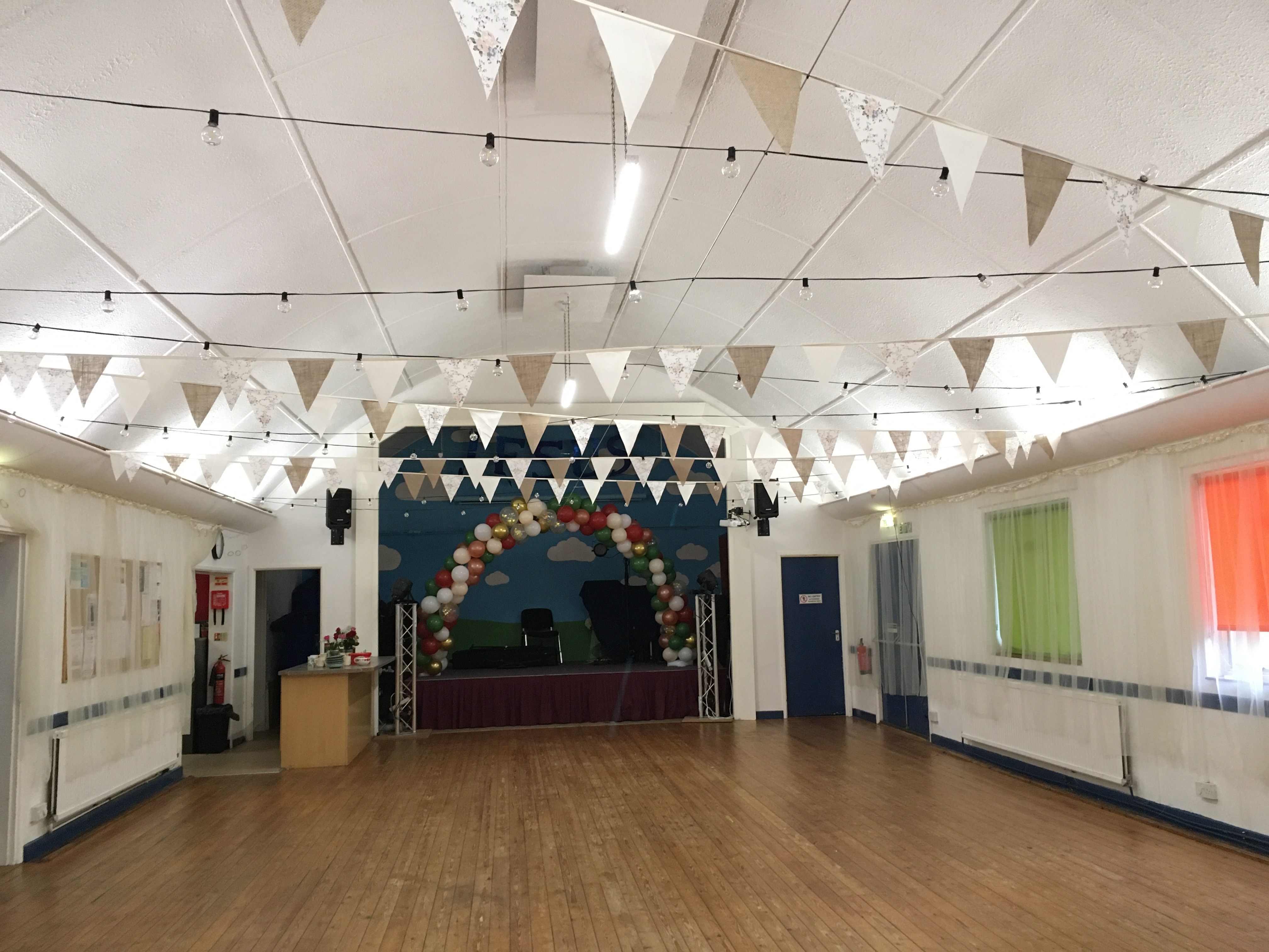 HALL WITH DECORATIONS